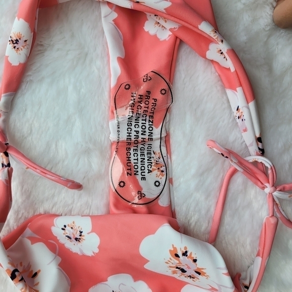 Women's Floral Bikini - Picture 6 of 8